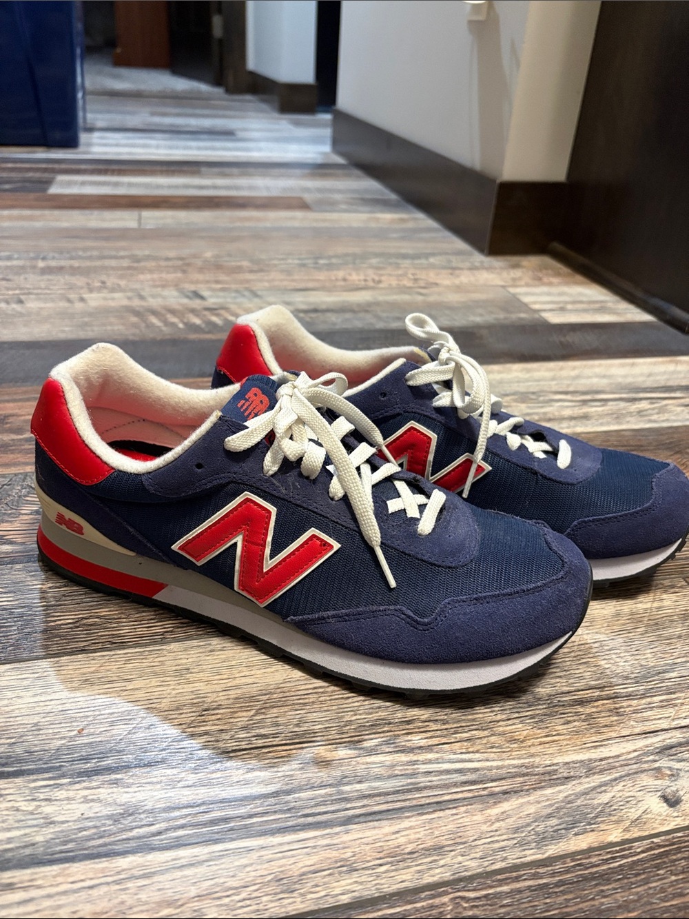 New Balance Men's Navy and Red Retro Running Sneakers